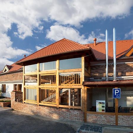 Penzion a Restaurace Vinařství Přítluky Exteriér fotografie