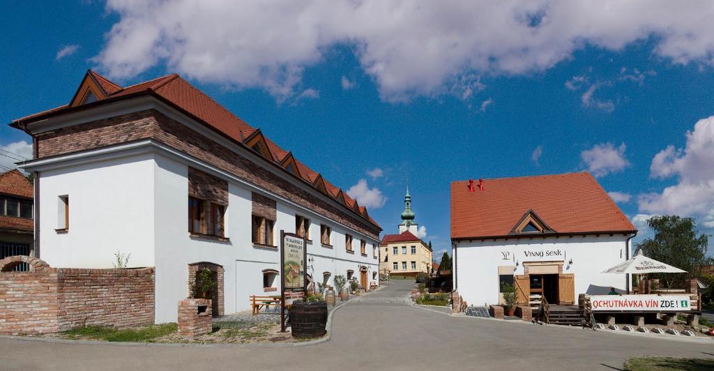Penzion a Restaurace Vinařství Přítluky Exteriér fotografie